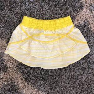 RARE Lululemon Track Attack ruffle Sizzle/Yellow 6